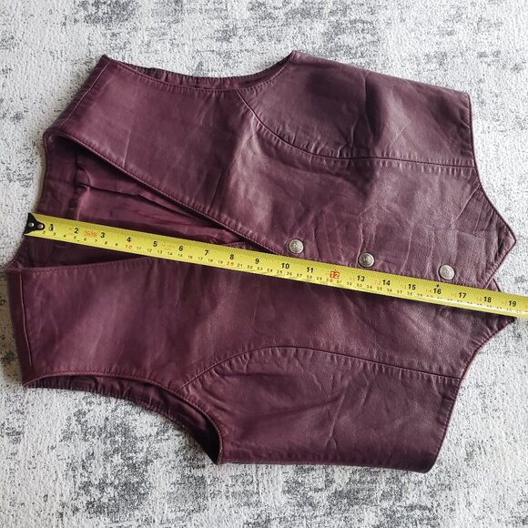 Vintage VTG Purple Leather Vest w Hand Painted Silver Details and Metal Snaps - Picture 13 of 13